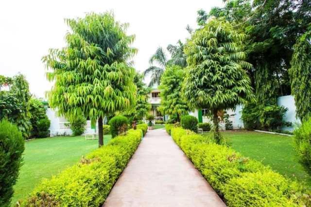 Ranthambhore Vatika Resort Sawai Madhopur Buitenkant foto